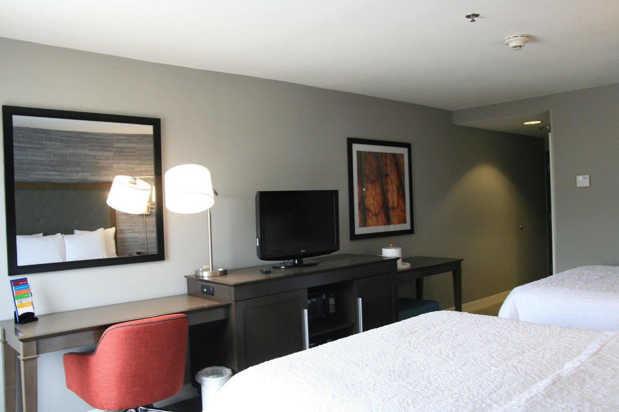 Hampton Inn Muskogee Bagian luar foto
